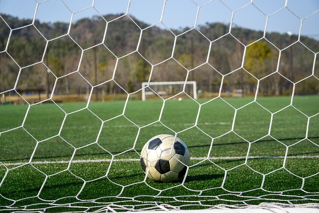 CLYMB拥有全球最大室内跳伞舱和最高室内攀岩墙 ｜ 美通社.