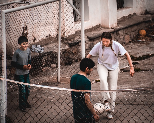 尽管面临同 尽管面临同