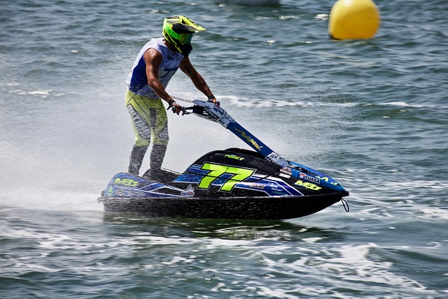 李瑋鋒表示像武磊一樣的年輕球員不要滿足國內待遇出國留洋.